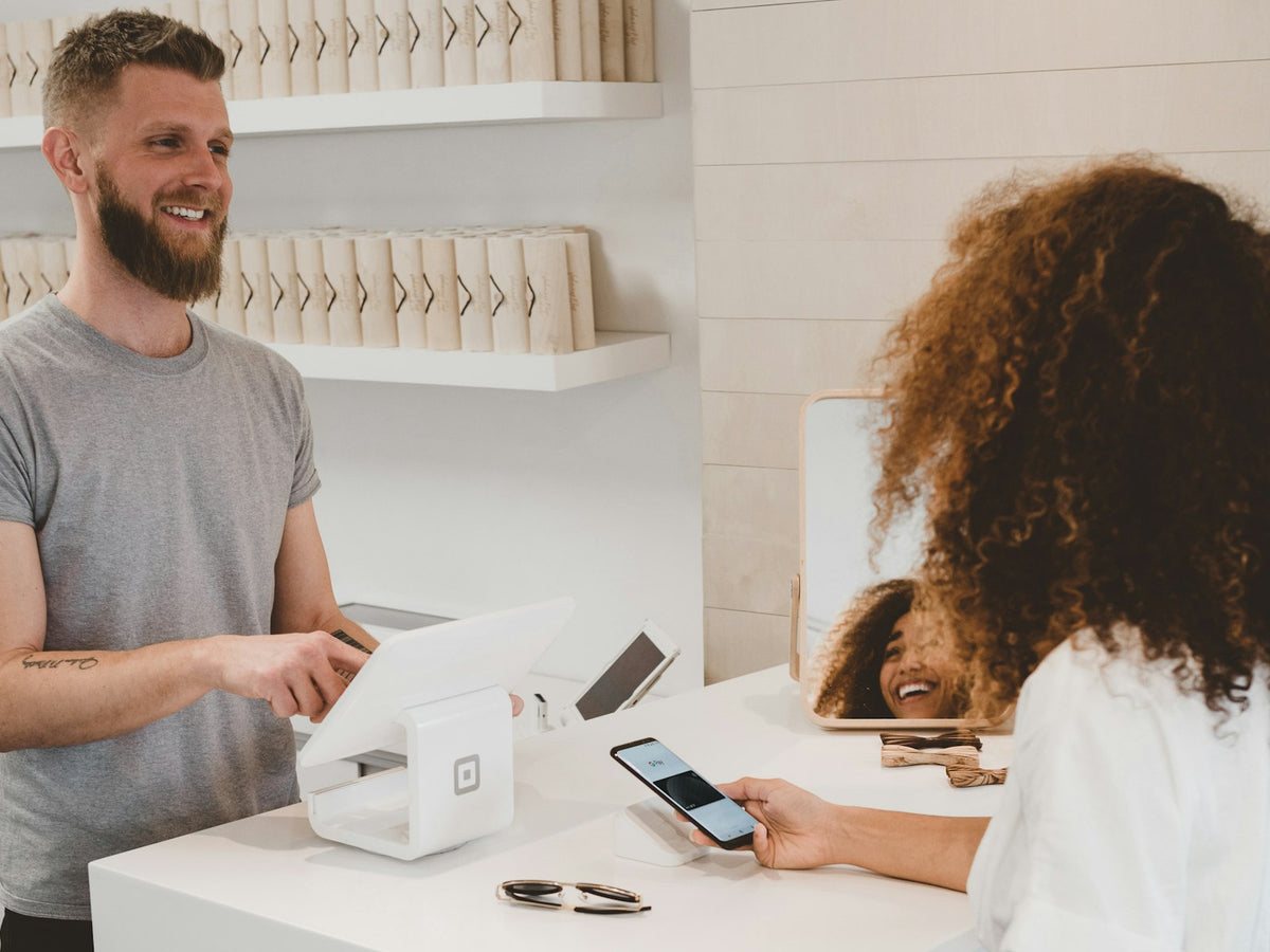 Shopify Checkout: Schedule, publish, and A/B test new themes and checkout and customer account configurations från Wubs.se, Shopify webbyrå